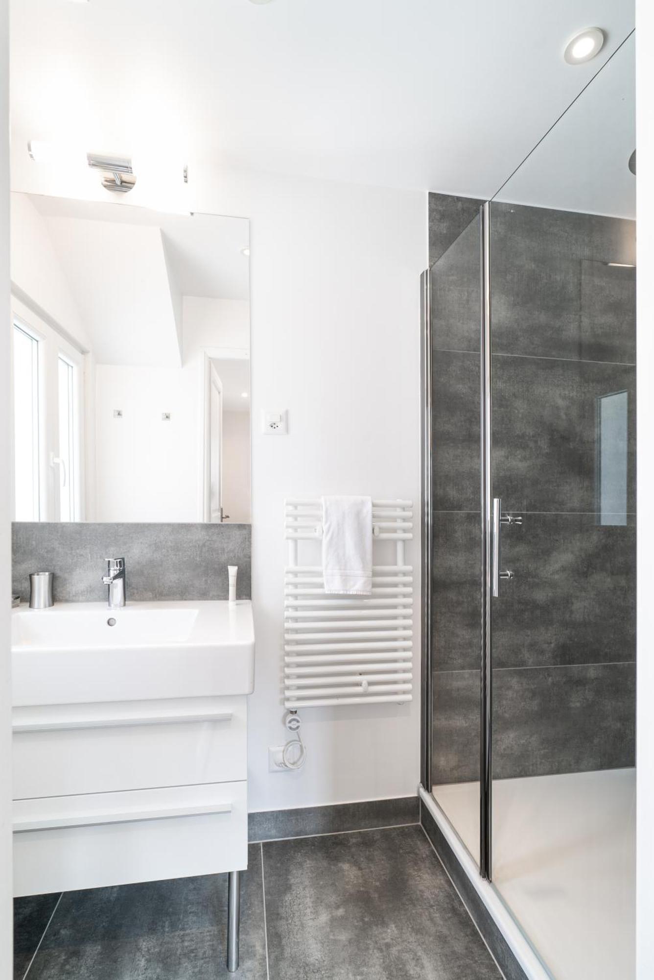 Haus Kirchplatz 4 By Zermatt Premium Apartments Luaran gambar